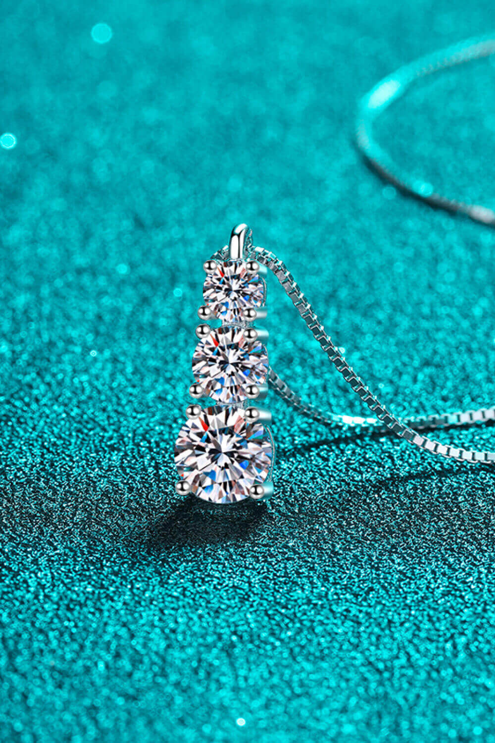 Moissanite Triple-Pendant Necklace - STUFF TREND