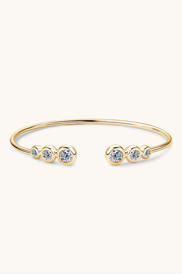 Elegant 1.8 carat moissanite bracelet in 925 sterling silver, platinum and 18K gold plated, comes with certificate and matching box.