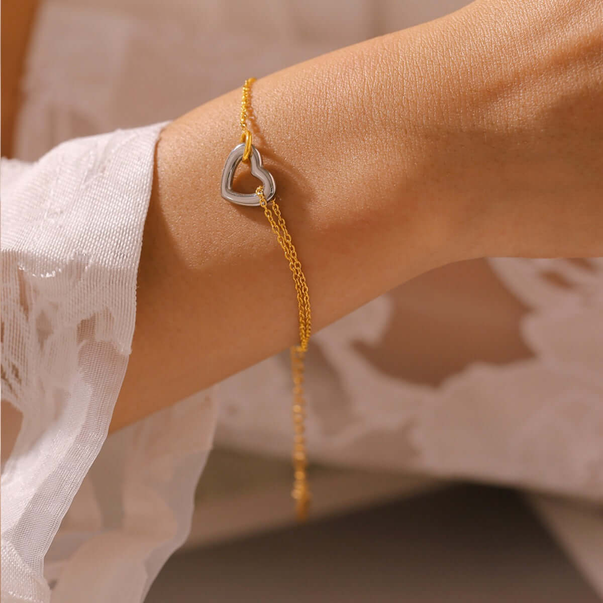 18K Gold-Plated Heart Bracelet - STUFF TREND