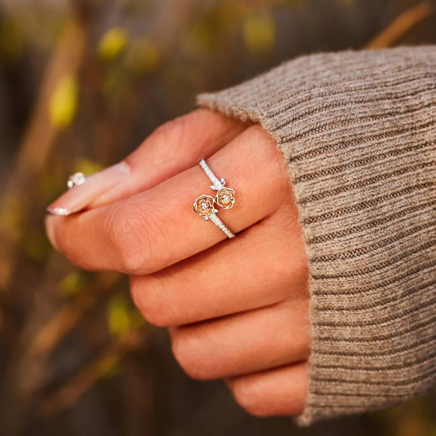 Rose Shape Inlaid Zircon Bypass Ring - STUFF TREND