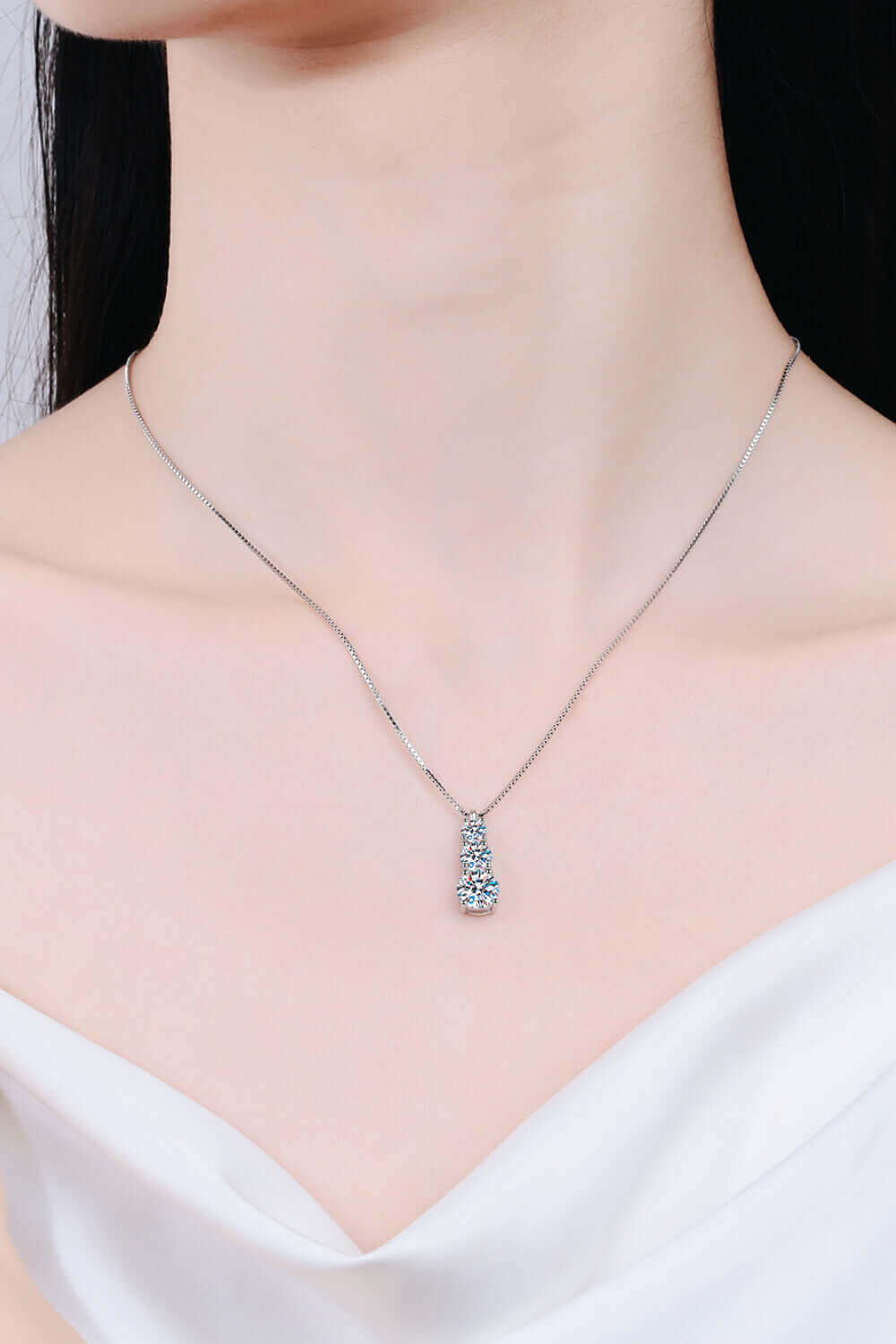 Moissanite Triple-Pendant Necklace - STUFF TREND