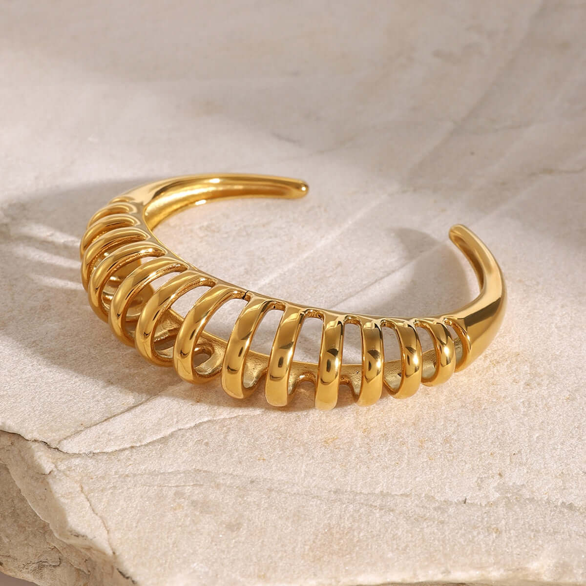 18K Gold-Plated Stainless Steel Cutout Bracelet - STUFF TREND